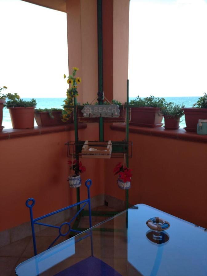 Villa Casa Bon' Aria Fronte Mare Sud Sardegna à La Maddalena  Extérieur photo