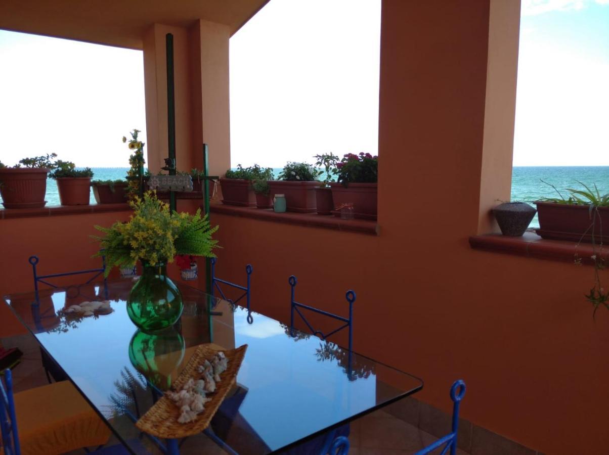 Villa Casa Bon' Aria Fronte Mare Sud Sardegna à La Maddalena  Extérieur photo