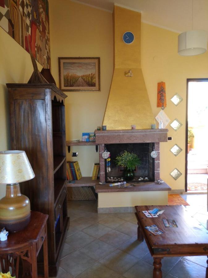 Villa Casa Bon' Aria Fronte Mare Sud Sardegna à La Maddalena  Extérieur photo